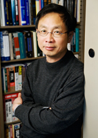 Finance professor Louis Chan says star status among financial analysts is overrated.