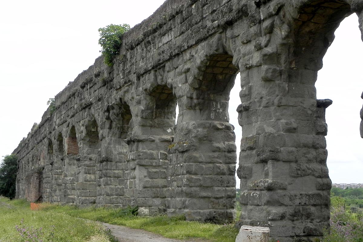 A field photograph of the the Anio Novus aqueducts of ancient Imperial Rome
