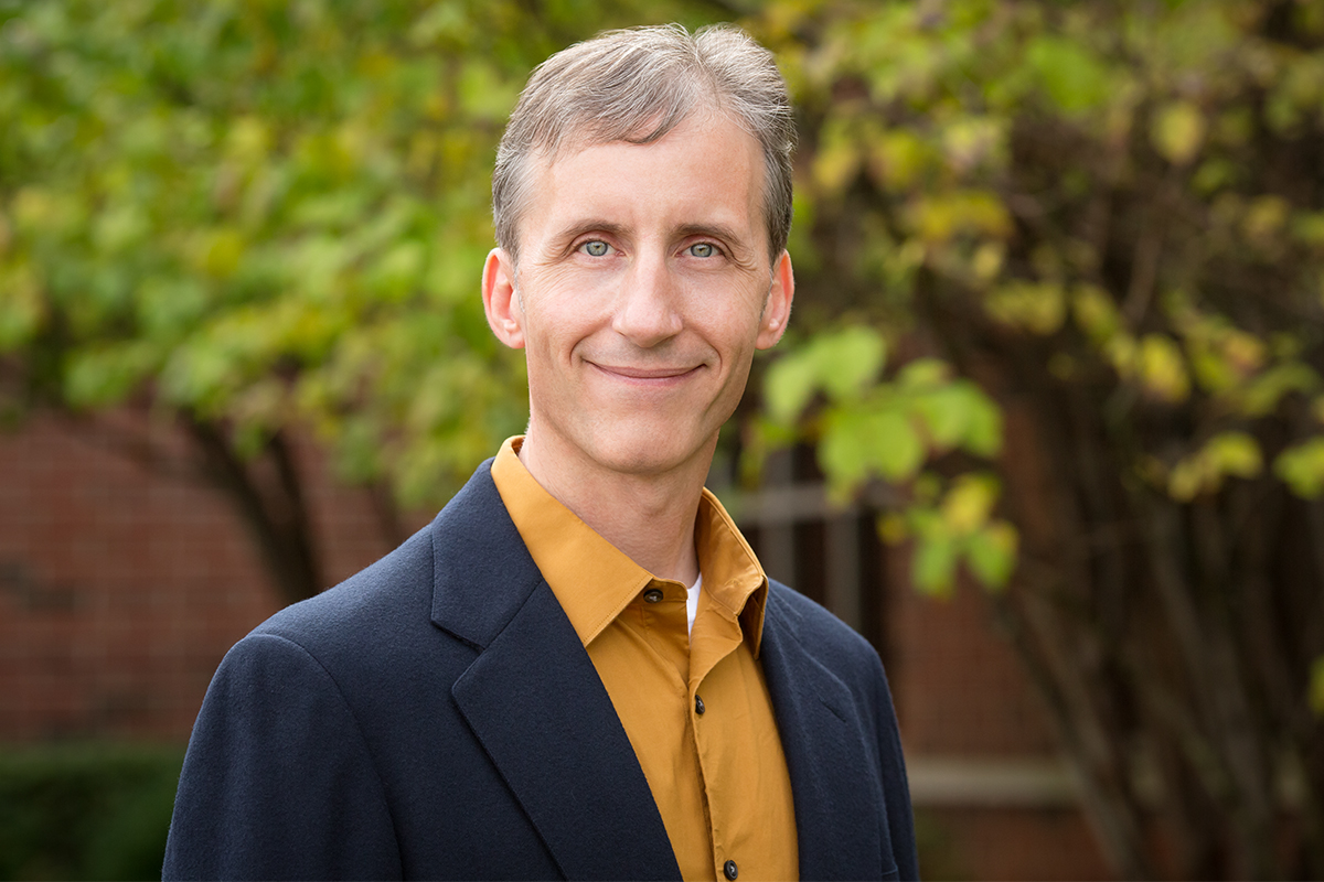 Photo of Scott Althaus, director of The Cline Center for Advanced Social Research and a professor of both political science and communication at Illinois.