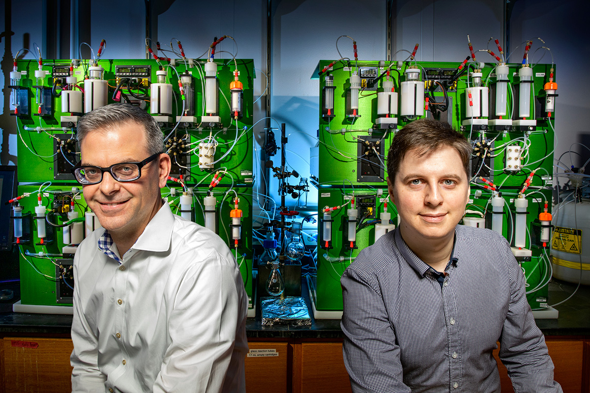 Photo of the researchers in front of their molecule machine