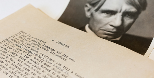 An apparently unpublished and previously unknown poem by Carl Sandburg that addresses the topic of guns has been discovered at the University of Illinois Rare Book and Manuscript Library.