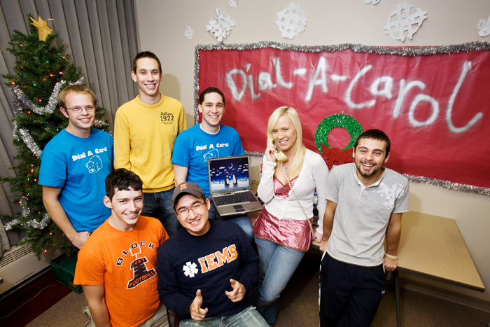 Carols and carolers just a phone call away at the University of Illinois |  Illinois