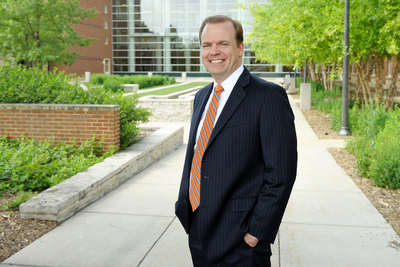 Photo of Jeffrey R. Brown, the Josef and Margot Lakonishok Professor of Business and dean of the College of Business at Illinois.