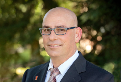 Photo of Amit Kramer, a professor of labor and employment relations at the University of Illinois Urbana-Champaign who studies the relationship between work, family and health.