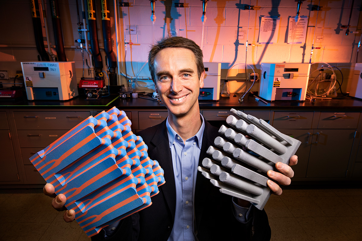 Professor Paul Braun led a team that developed a new templating system to help control the quality and unique properties of a special class of inorganic composite materials.